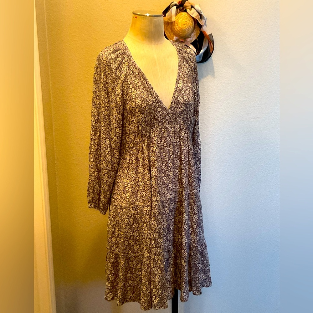 Faherty Women’s Viscose Silver Sequin Midi Dress. Excellent condition. Small.